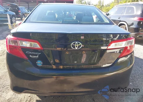 2014 Toyota Camry Le z USA, uszkodzony, nr VIN 4T1BF1FK0EU327483